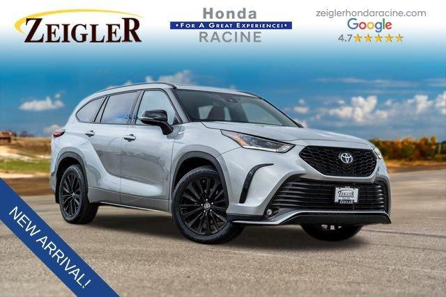 2021 toyota highlander xse
