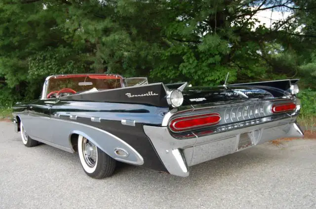 1959 pontiac bonneville convertible 389 tri-power, manual trans 3 on the tree