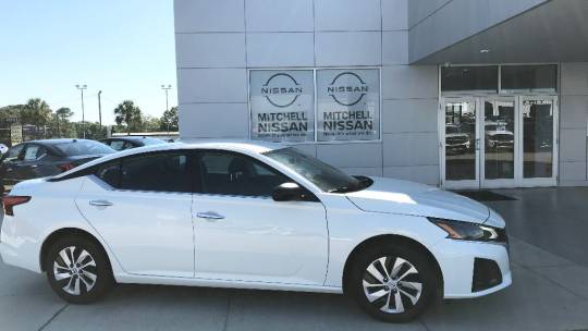 2025 Nissan Altima