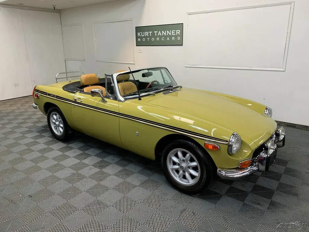 1972 mgb roadster. limeflower. foglamps. nice restored car. exceptional driver