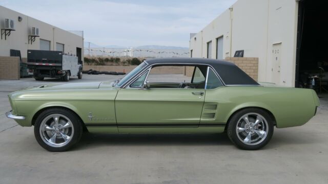1967 ford mustang 289 c code v8 california car! ac! ps! ivy gold!