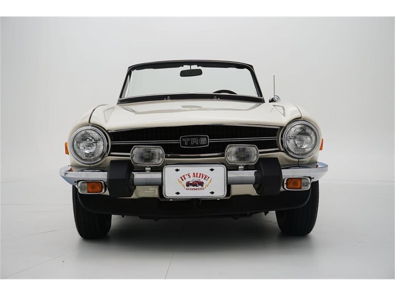 1976 triumph tr6
