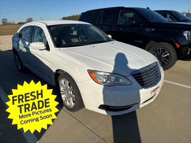 2013 chrysler 200 touring