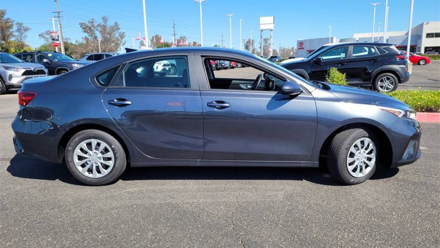2024 kia forte lx