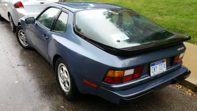 89 porsche 944 2.7l na 5 speed manual