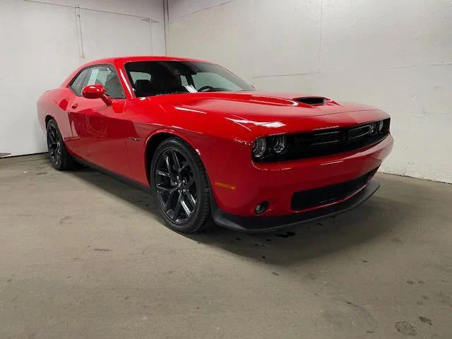 2022 dodge challenger r/t