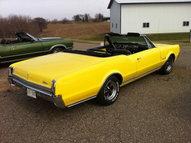 1967 olds cutlass supreme convertible, nice driver, runs great! top down fun!