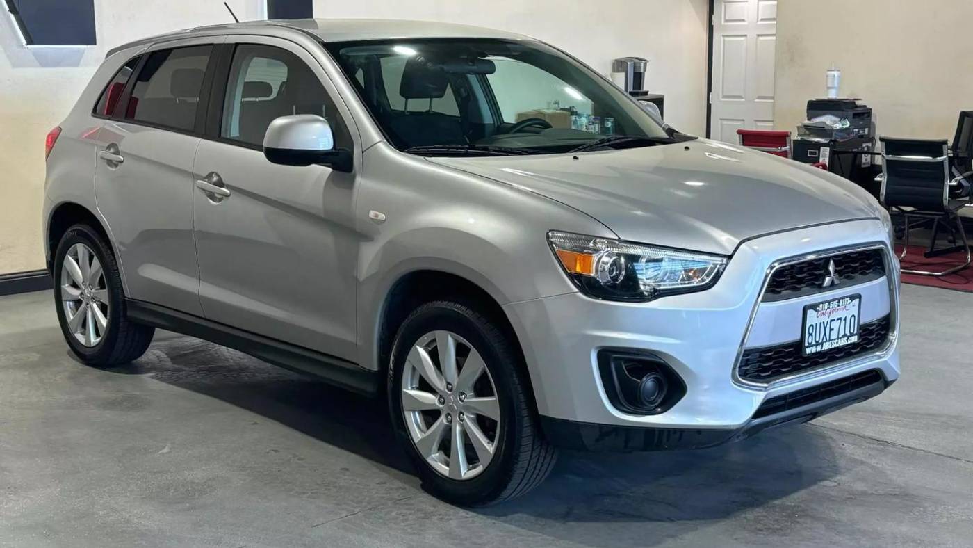 2014 mitsubishi outlander sport es
