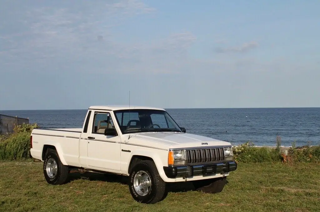 1991 jeep comanche 61335 miles, 61335 miles bright white pickup i6 4l automatic
