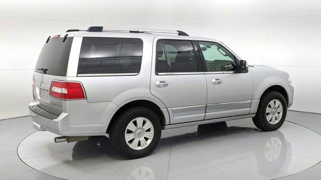 2014 lincoln navigator base