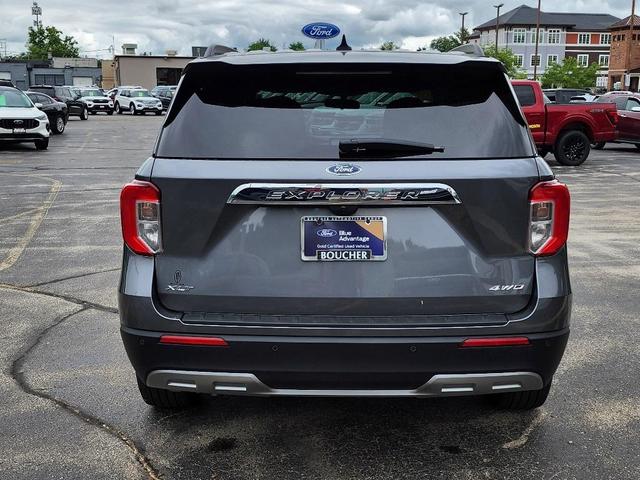 2022 ford explorer xlt