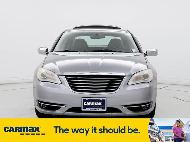 2013 chrysler 200 limited
