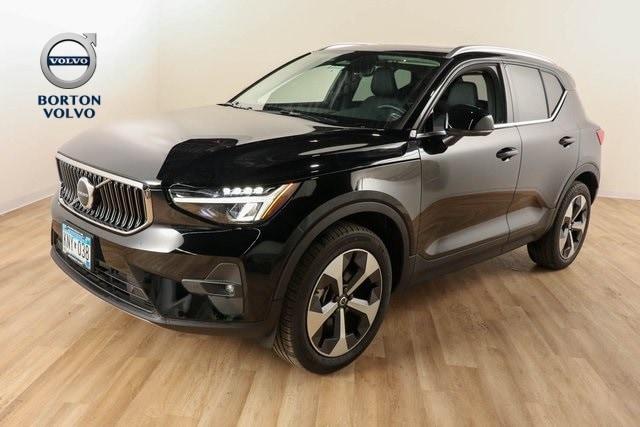 2023 volvo xc40 b5 awd plus bright