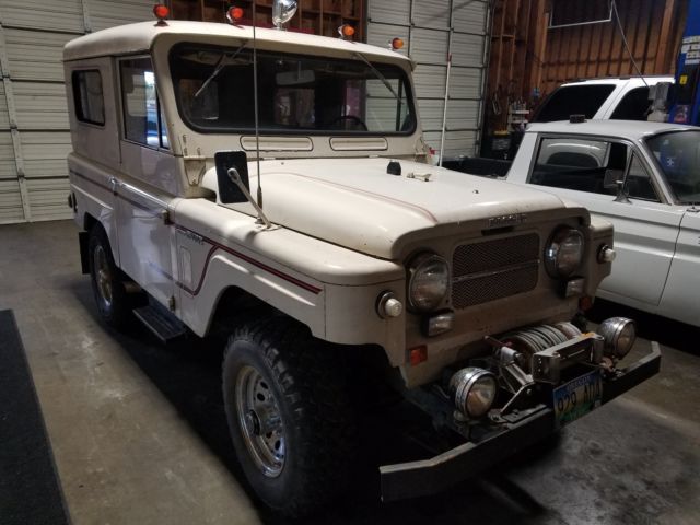 1969 nissan patrol model 60 series high desert vehicle like fj40 land rover