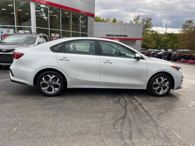 2021 kia forte lxs
