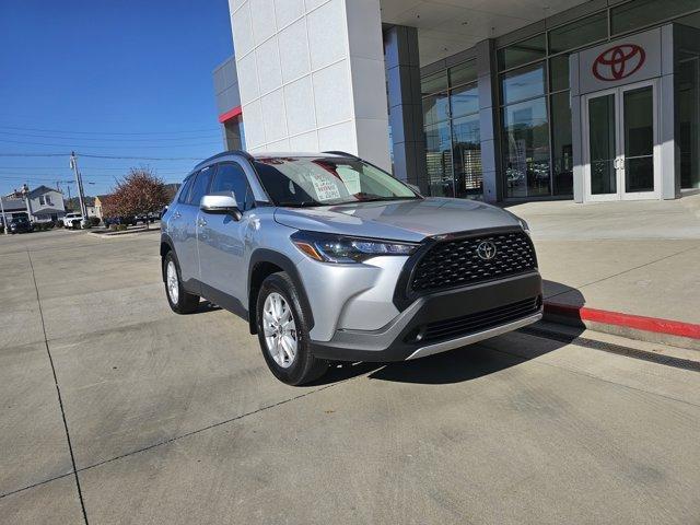 2023 toyota corolla cross le