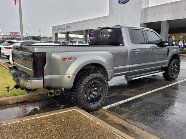 2022 ford f-350 lariat