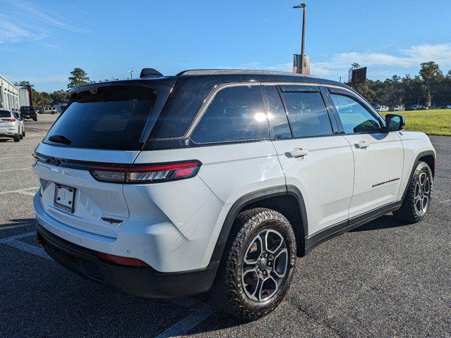 2022 jeep grand cherokee trailhawk