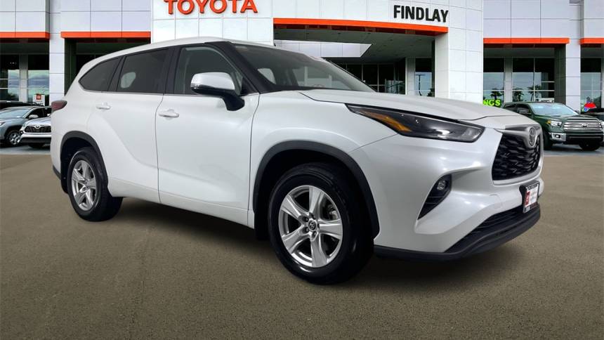 2023 toyota highlander le