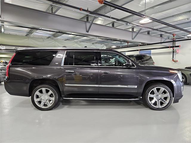 2017 cadillac escalade esv luxury