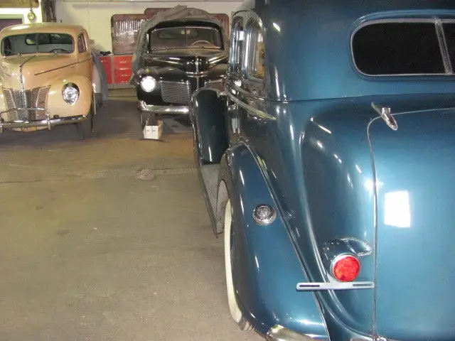 car1936 desoto 4 dr sedan