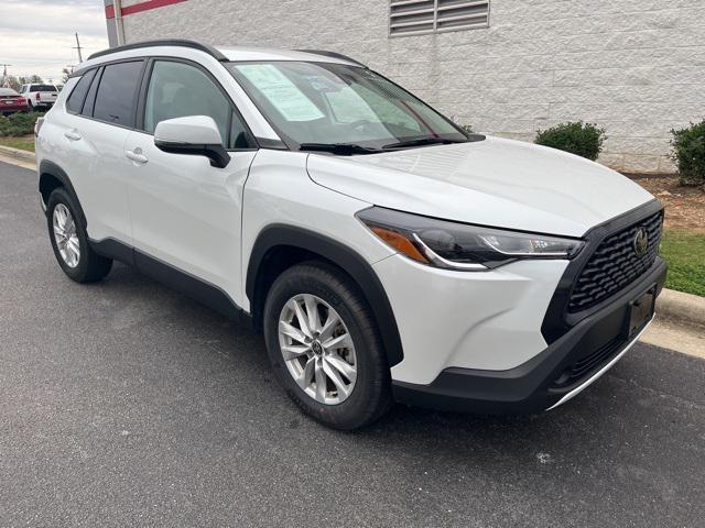 2022 toyota corolla cross le