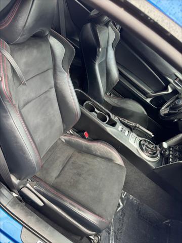 2014 subaru brz 2dr cpe auto limited