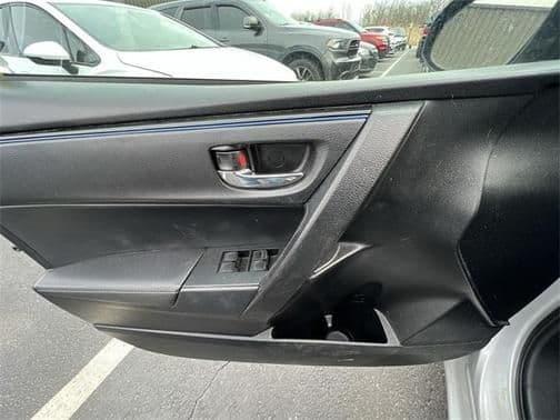 2017 toyota corolla se in defiance, ohio