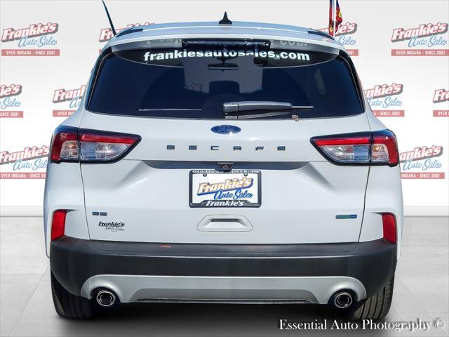 2020 ford escape se