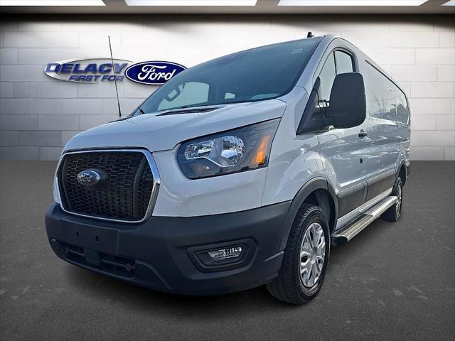 2023 ford transit-150 base