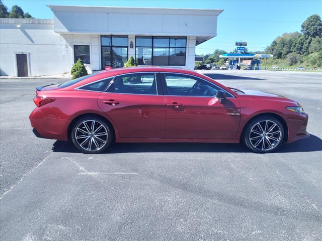 2019 toyota avalon