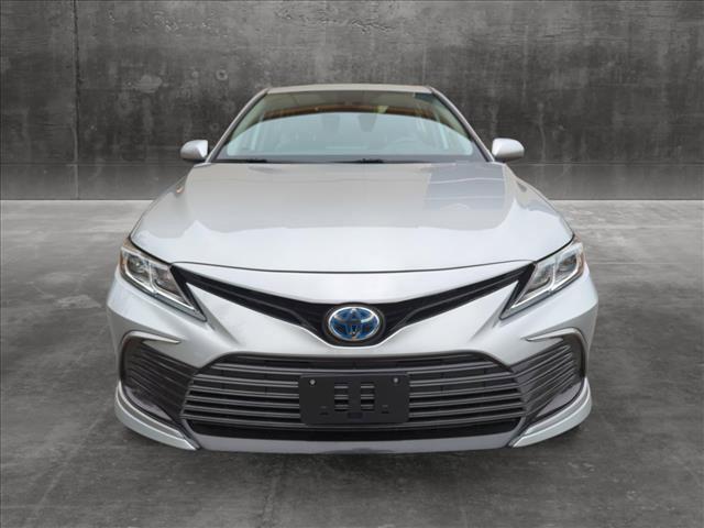 2022 toyota camry le