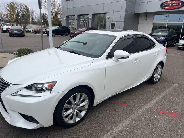 2015 lexus is 250 base