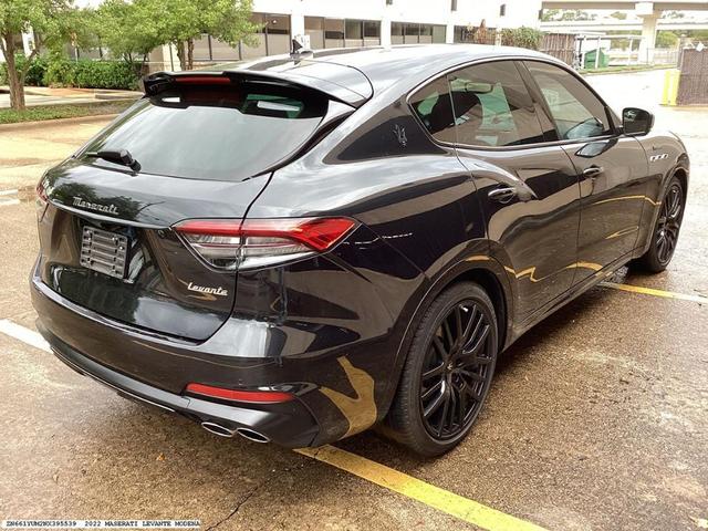 2022 maserati levante modena