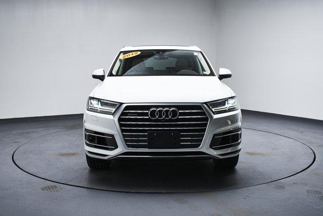 2019 audi q7 55 premium plus