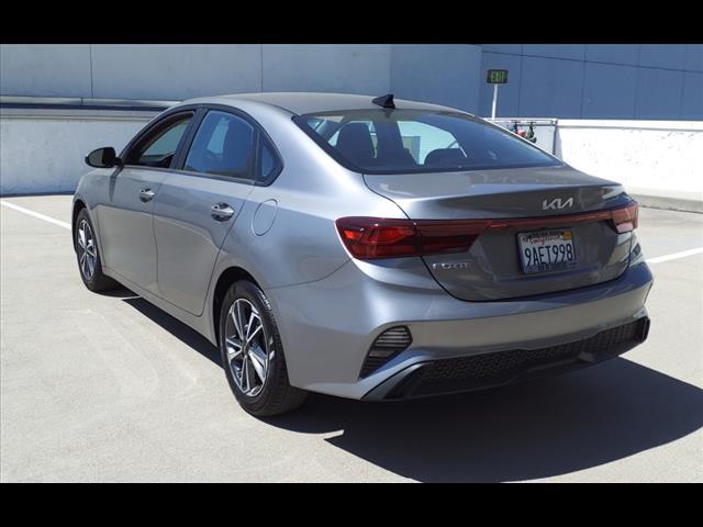 2022 kia forte lxs