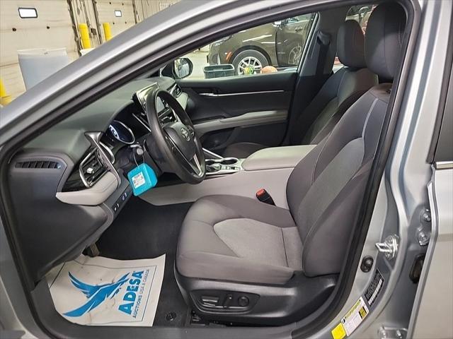 2023 toyota camry le