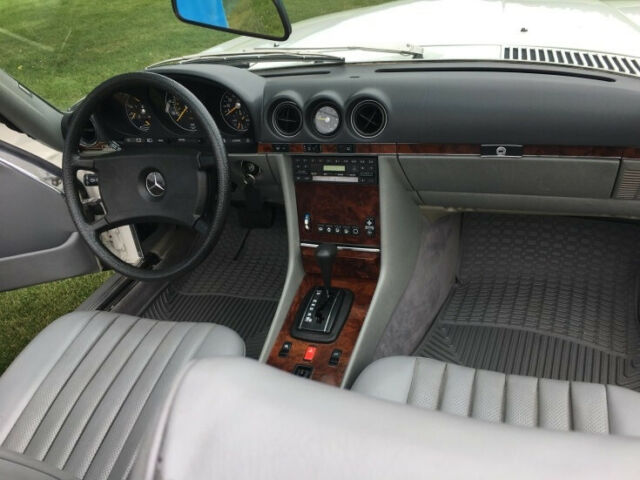 1985 mercedes-benz 380sl convertible only 41,600 miles hard top included