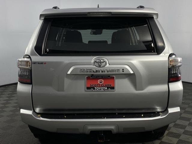 2022 toyota 4runner sr5