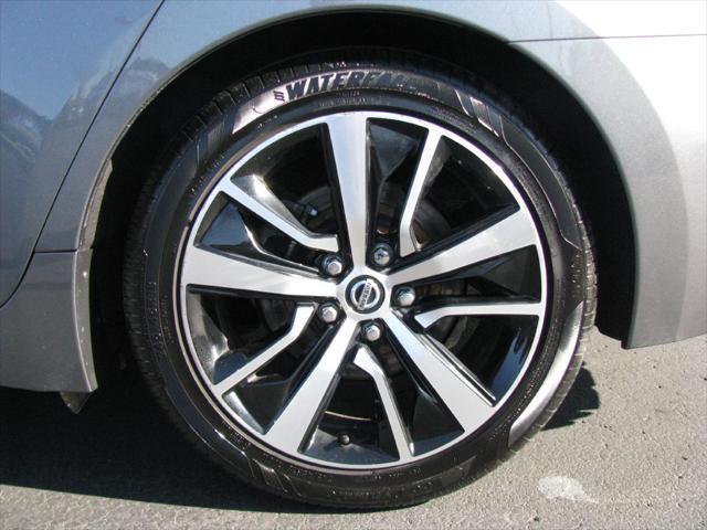 2021 nissan maxima sv