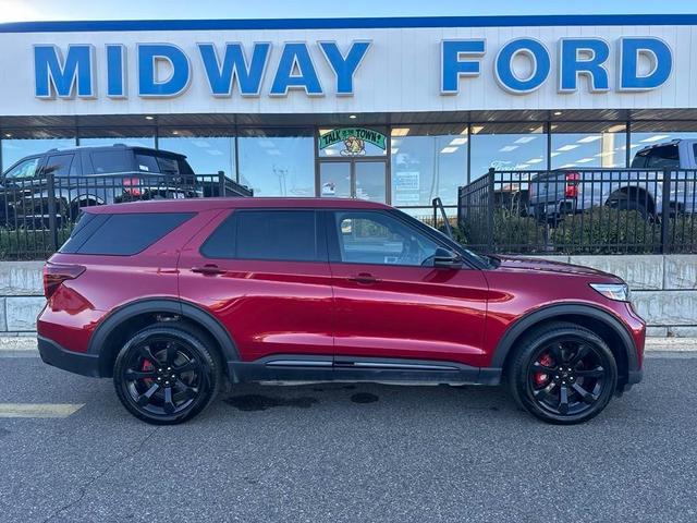 2022 ford explorer st