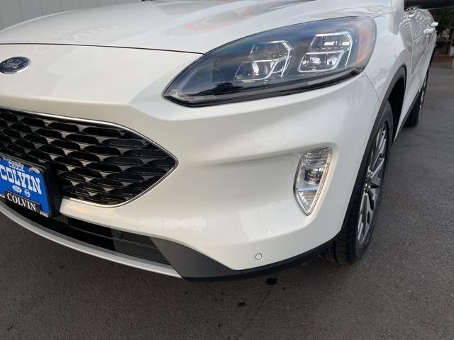 2022 ford escape titanium