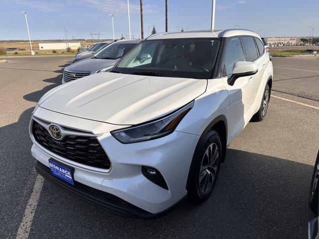 2021 toyota highlander xle