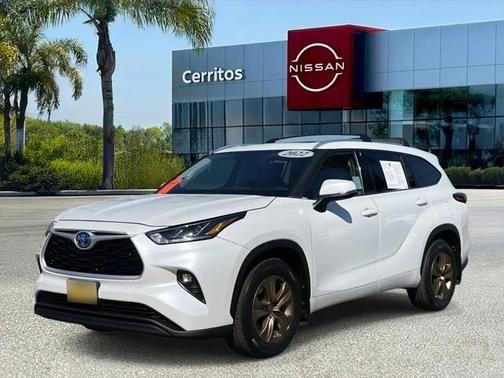 2022 toyota highlander hybrid