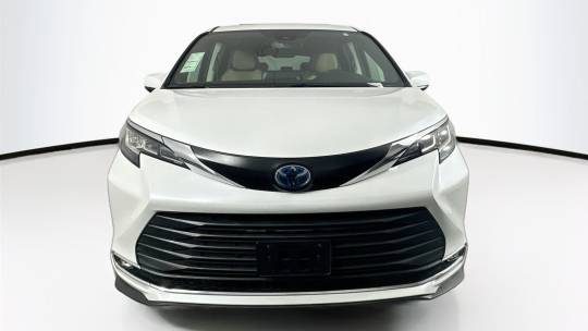 2023 Toyota Sienna