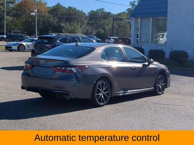 2024 toyota camry se