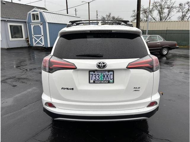 2016 toyota rav4 xle
