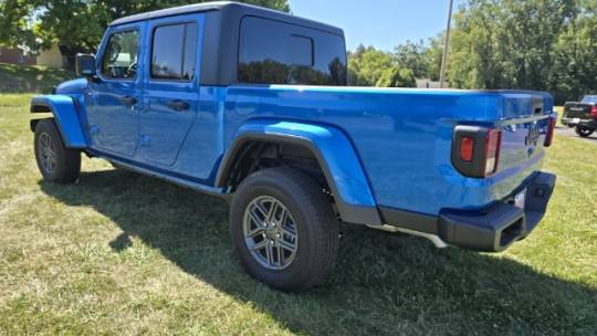 2024 Jeep Gladiator