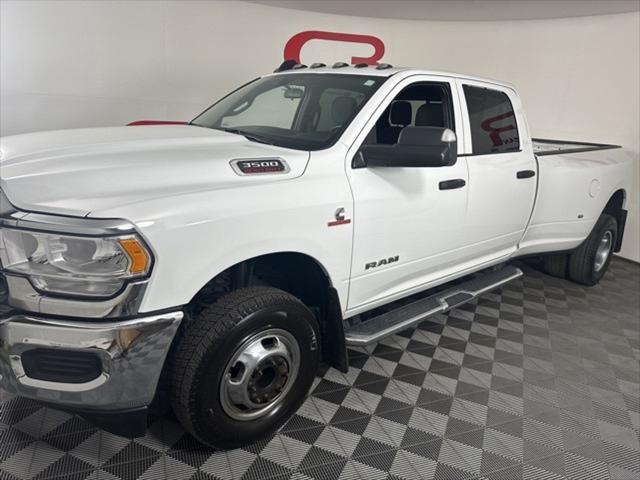 2022 ram 3500 tradesman crew cab 4x4 8' box