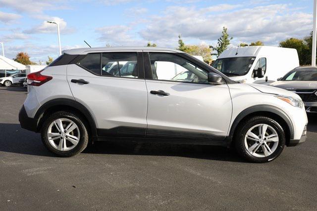 2020 nissan kicks s